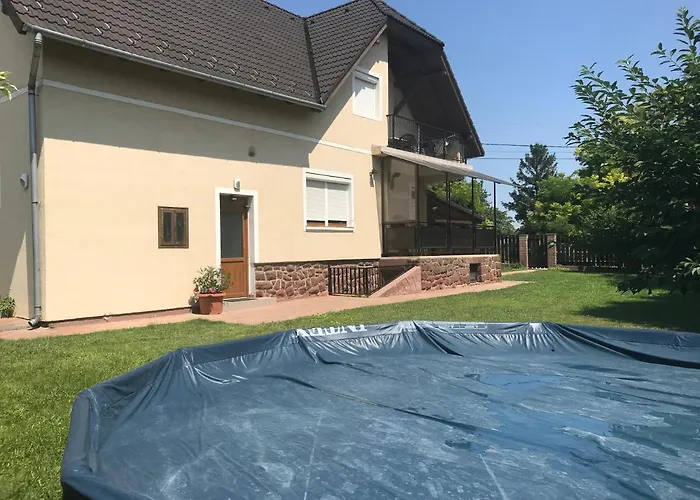 Marta Apartman
